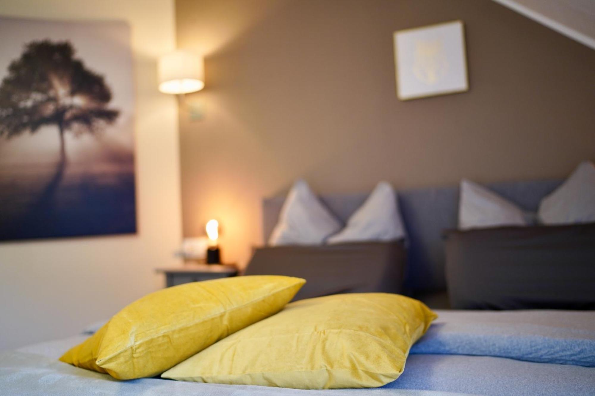 Edler Wohnraum Noble Stadtoase Mit Boxspringbett, Kaffeevollautomat & Parkplatz Zwickau Buitenkant foto