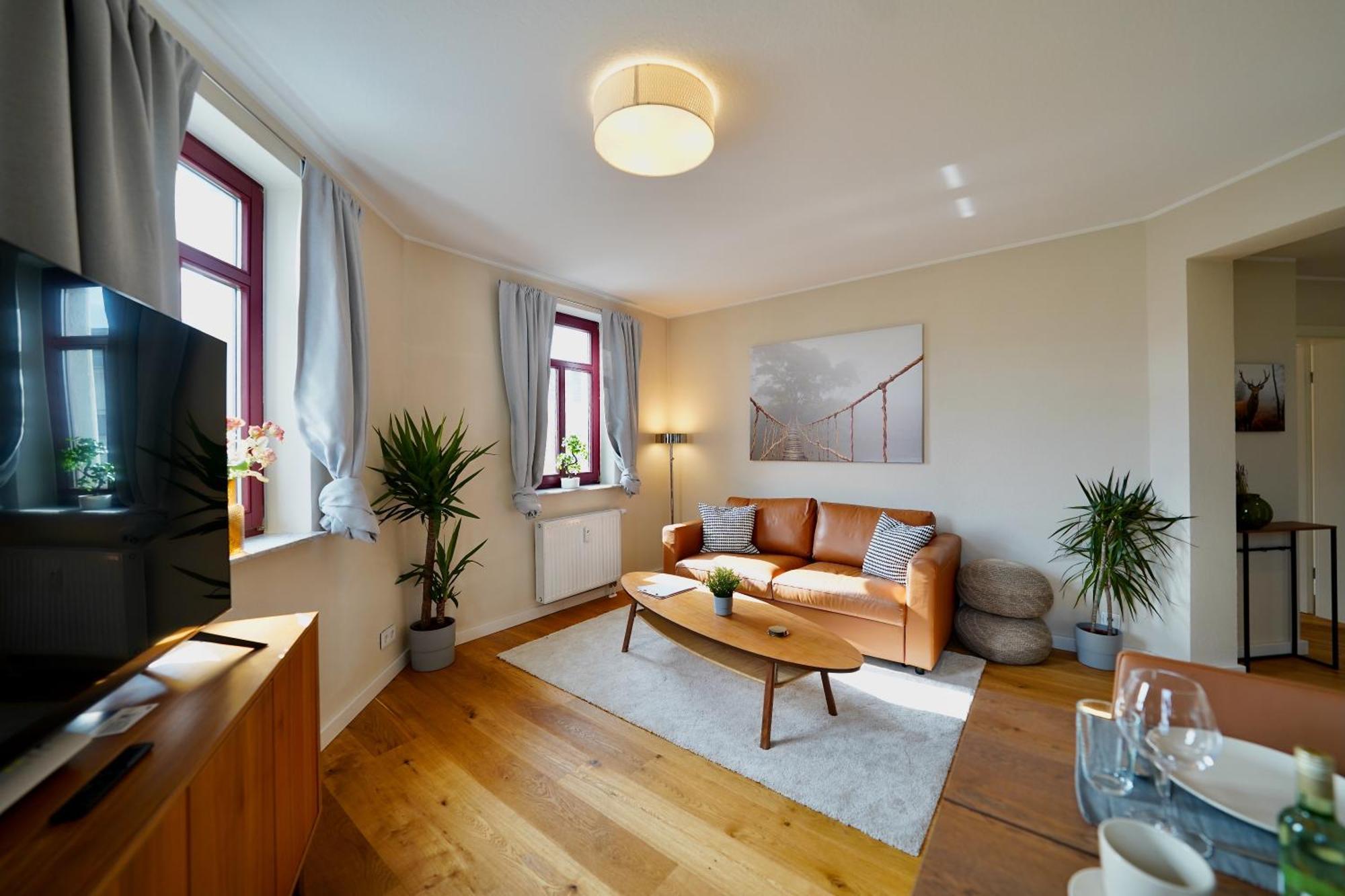 Edler Wohnraum Noble Stadtoase Mit Boxspringbett, Kaffeevollautomat & Parkplatz Zwickau Buitenkant foto